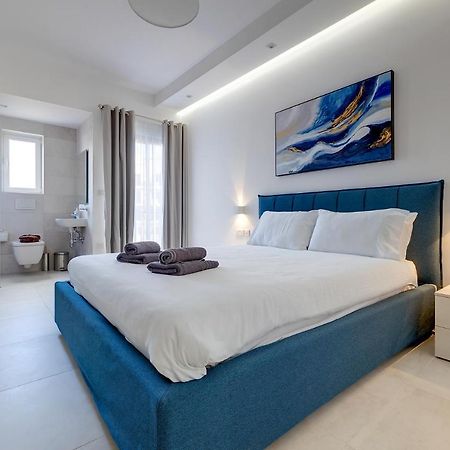 Deluxe Apartment With Valletta And Harbour Views Sliema Bagian luar foto