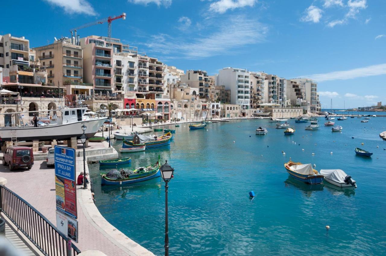 Deluxe Apartment With Valletta And Harbour Views Sliema Bagian luar foto