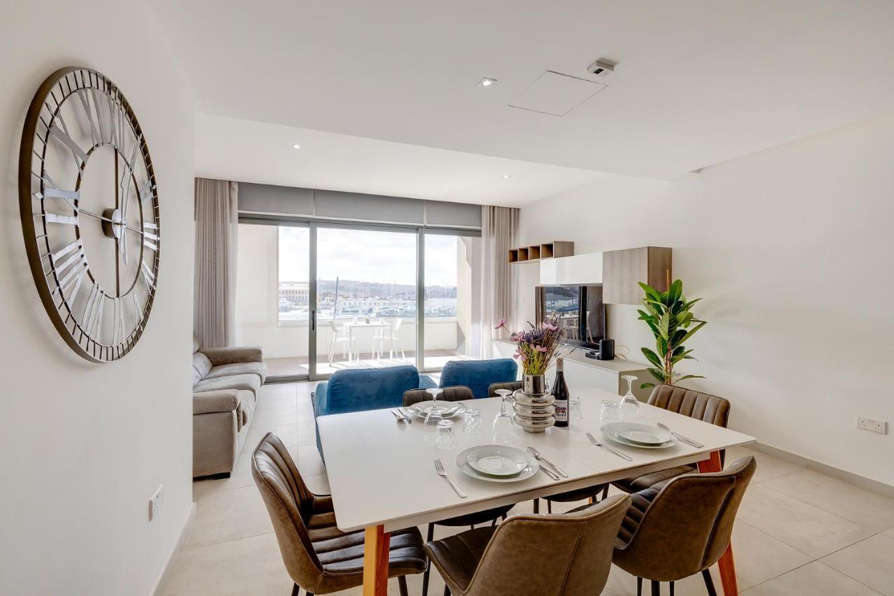 Deluxe Apartment With Valletta And Harbour Views Sliema Bagian luar foto