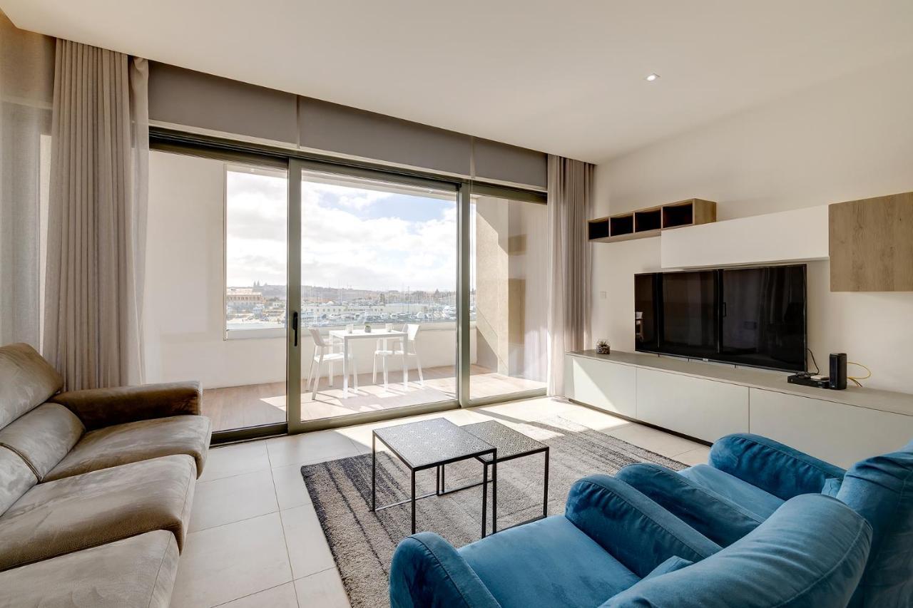 Deluxe Apartment With Valletta And Harbour Views Sliema Bagian luar foto